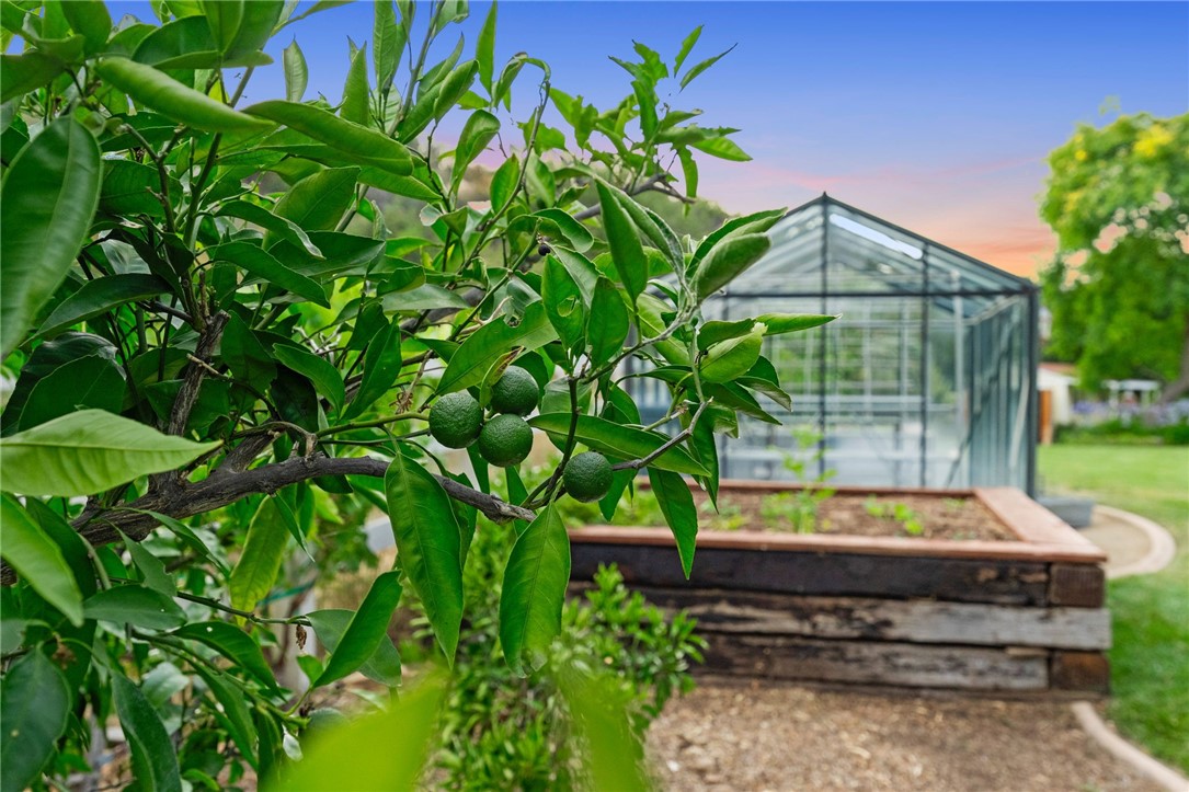 42125 Hacienda Drive