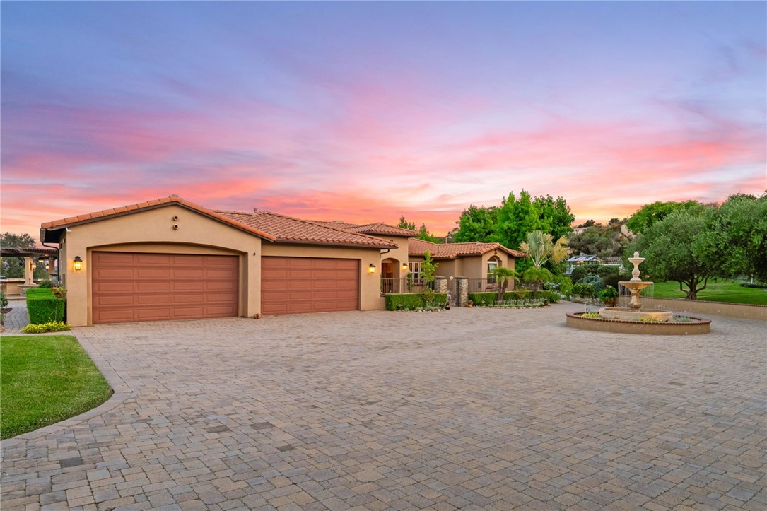 42125 Hacienda Drive