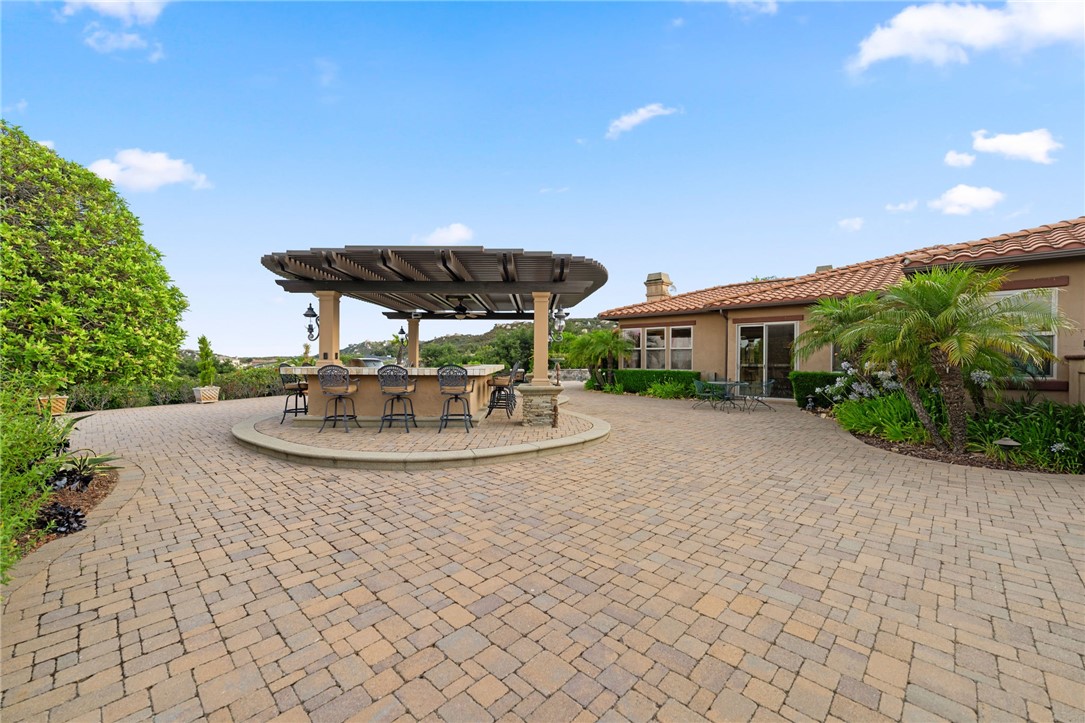 42125 Hacienda Drive