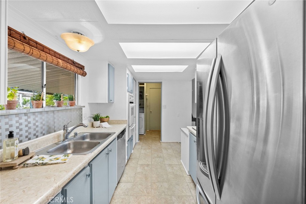 31130 S General Kearny 32