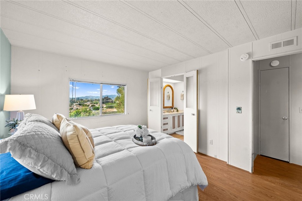 31130 S General Kearny 32