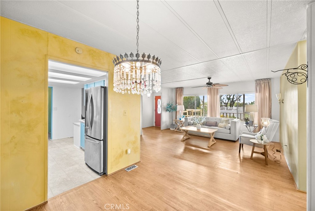 31130 S General Kearny 32