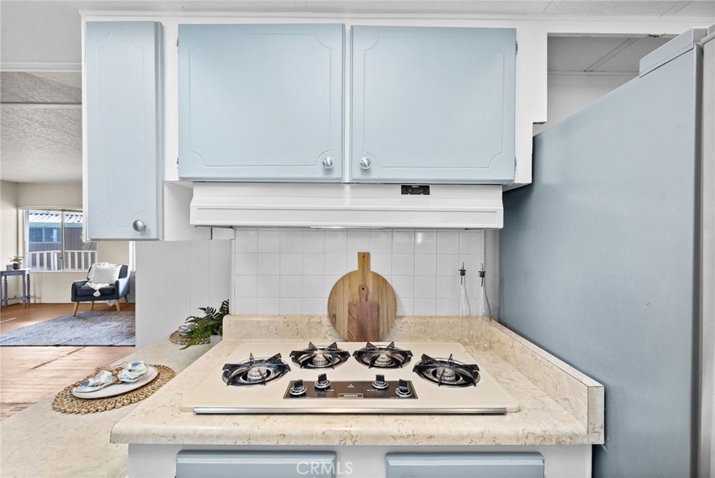 31130 S General Kearny 32