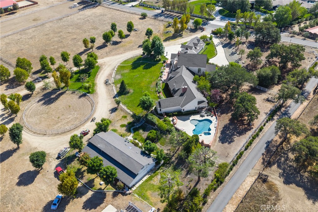 42580 Avenida Escala