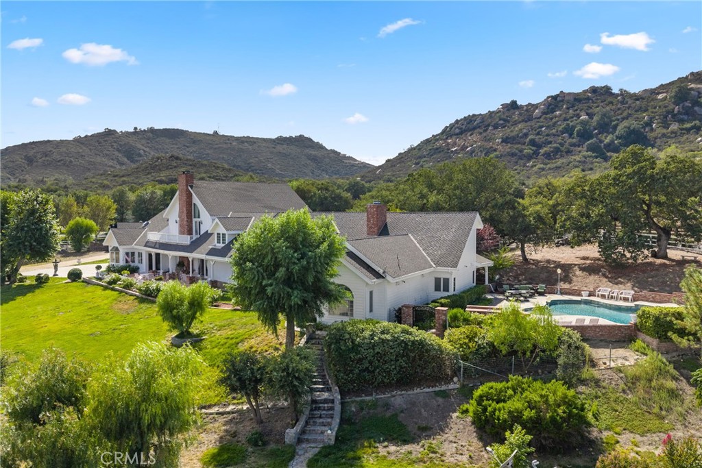 42580 Avenida Escala