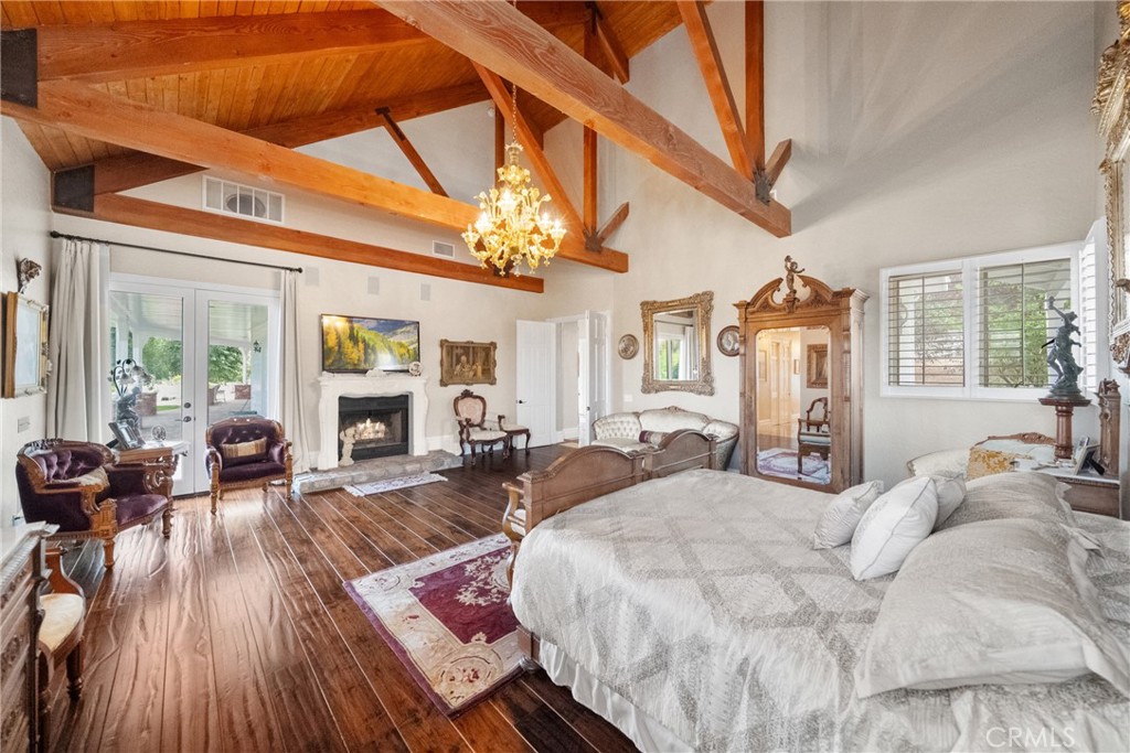 42580 Avenida Escala