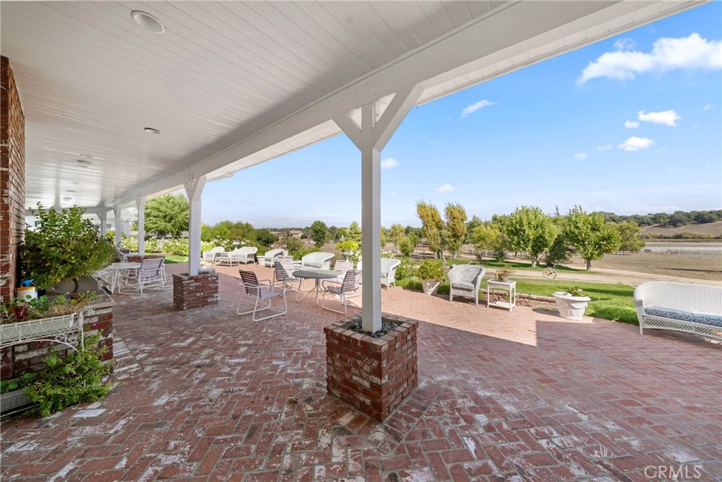 42580 Avenida Escala