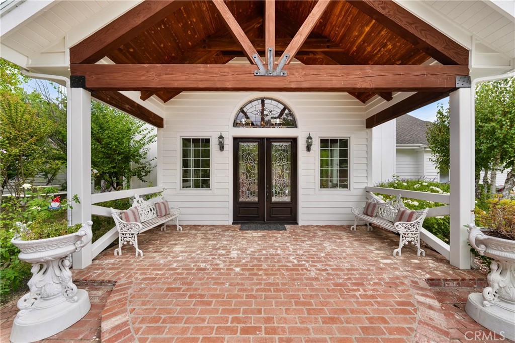 42580 Avenida Escala