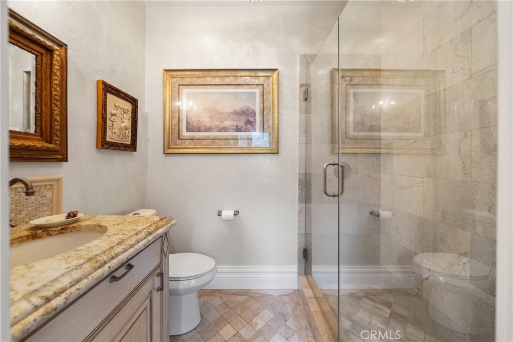 42580 Avenida Escala