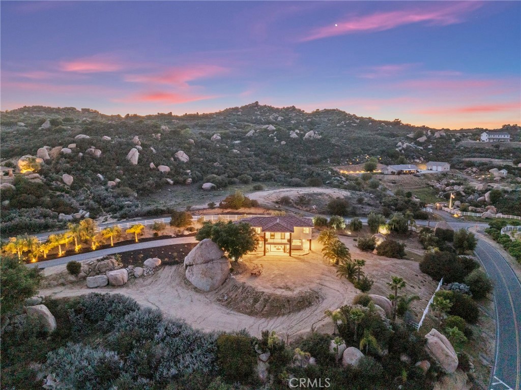 41950 Hacienda Dr