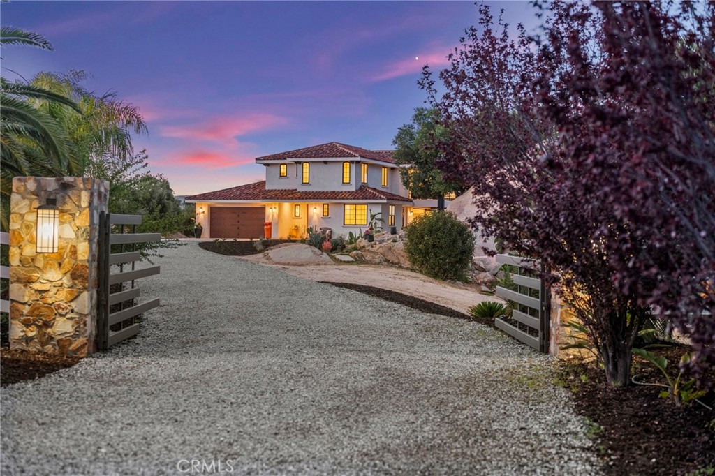 41950 Hacienda Dr