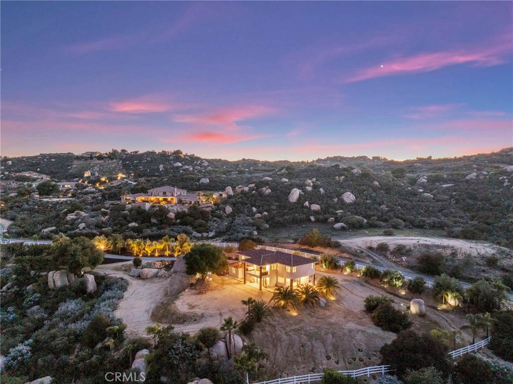 41950 Hacienda Dr