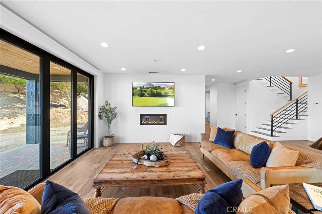 41950 Hacienda Dr