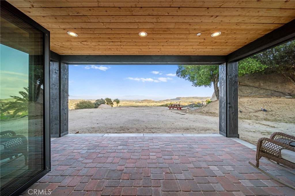 41950 Hacienda Dr