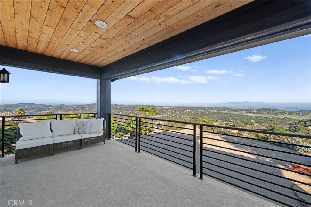 41950 Hacienda Dr