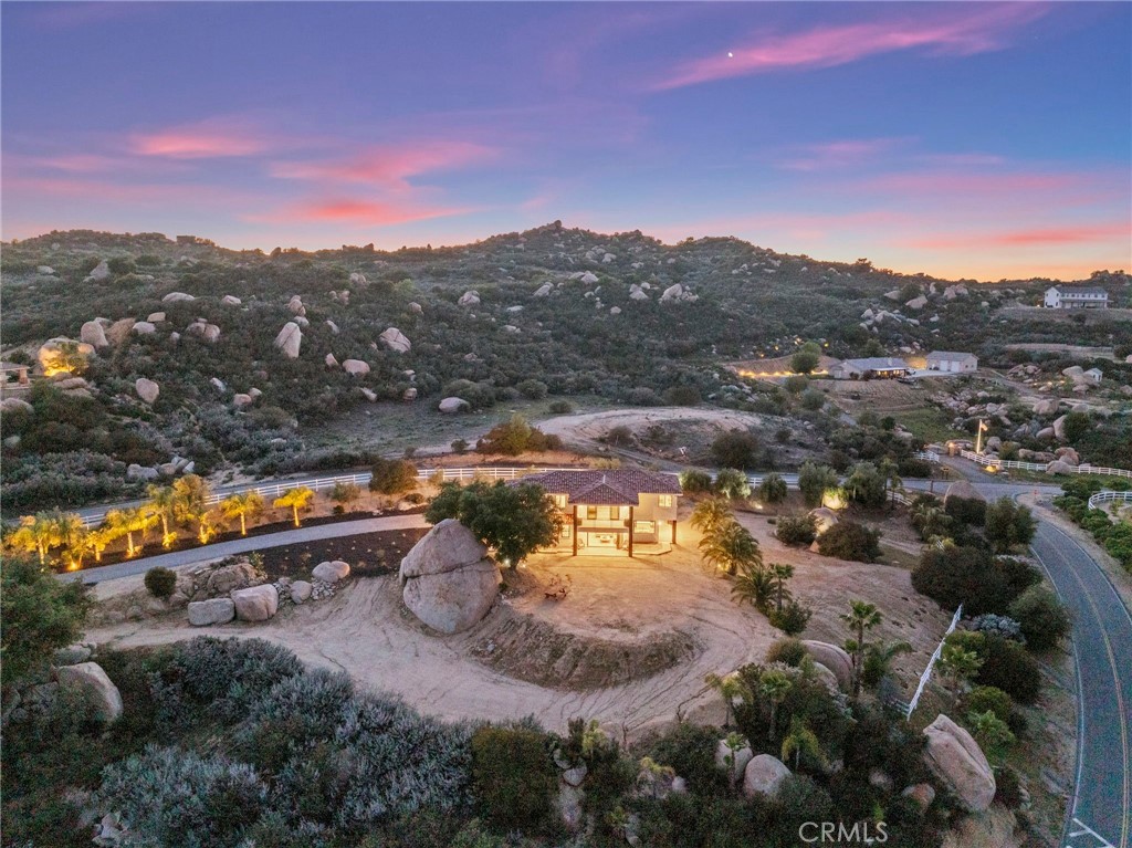 41950 Hacienda Dr