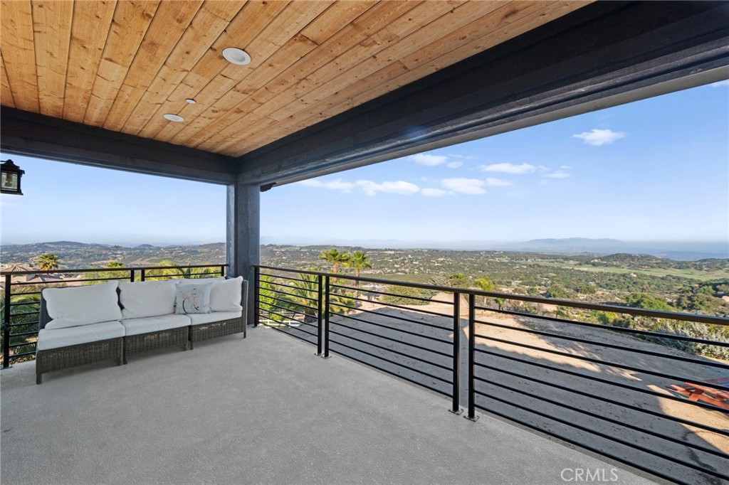 41950 Hacienda Dr