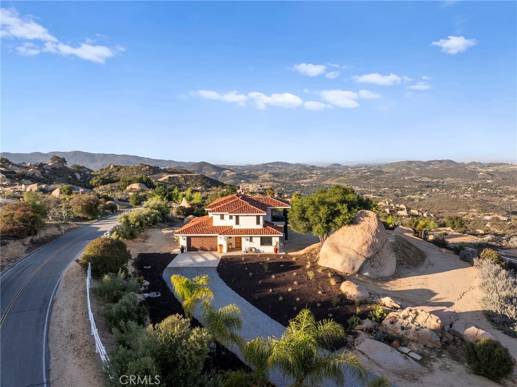 41950 Hacienda Dr