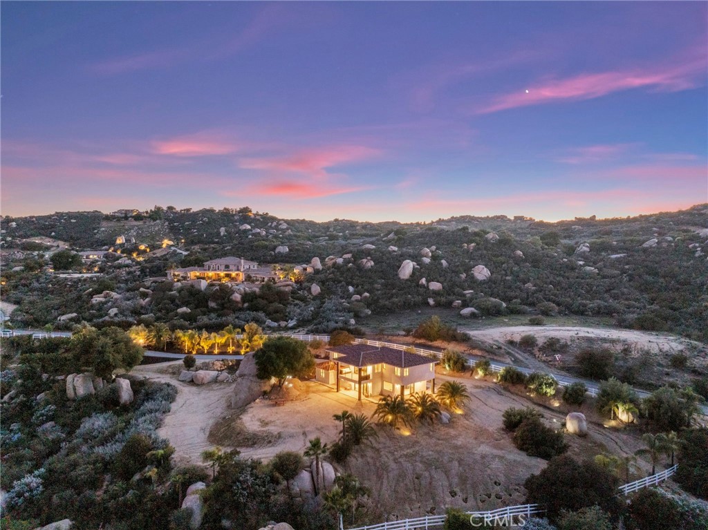 41950 Hacienda Dr