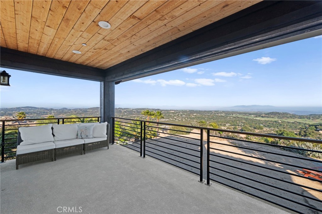 41950 Hacienda Dr