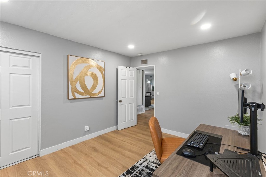 123 E Wilson