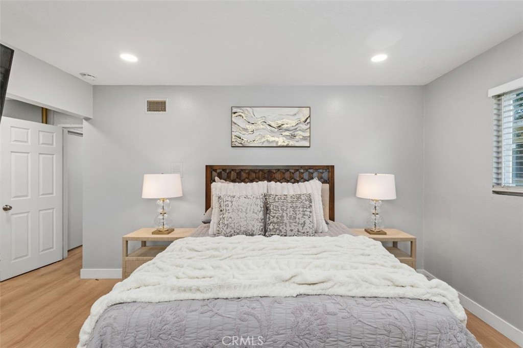 123 E Wilson