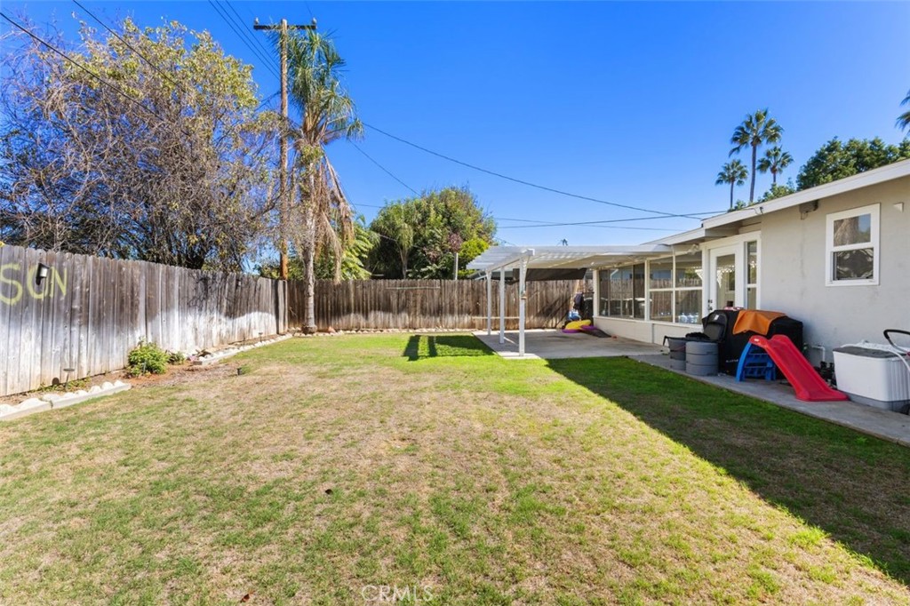 123 E Wilson