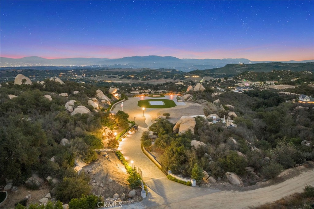 41612 Avenida De Encanto