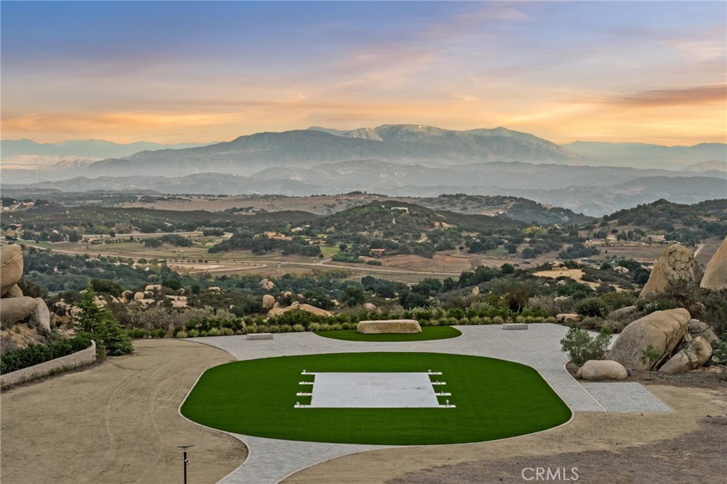 41612 Avenida De Encanto