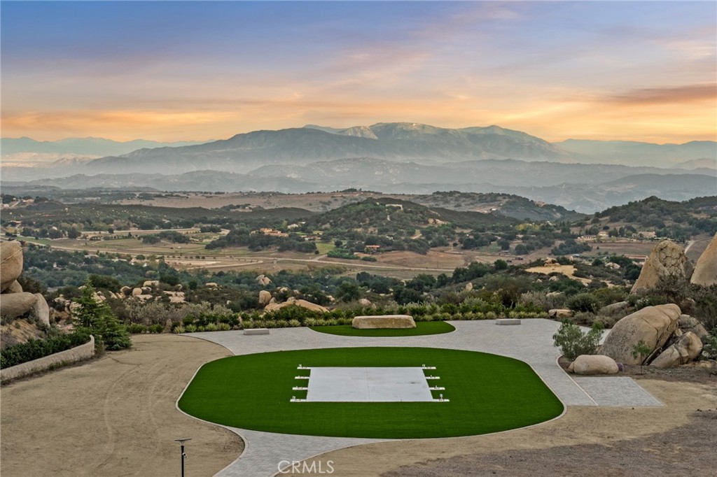 41612 Avenida De Encanto