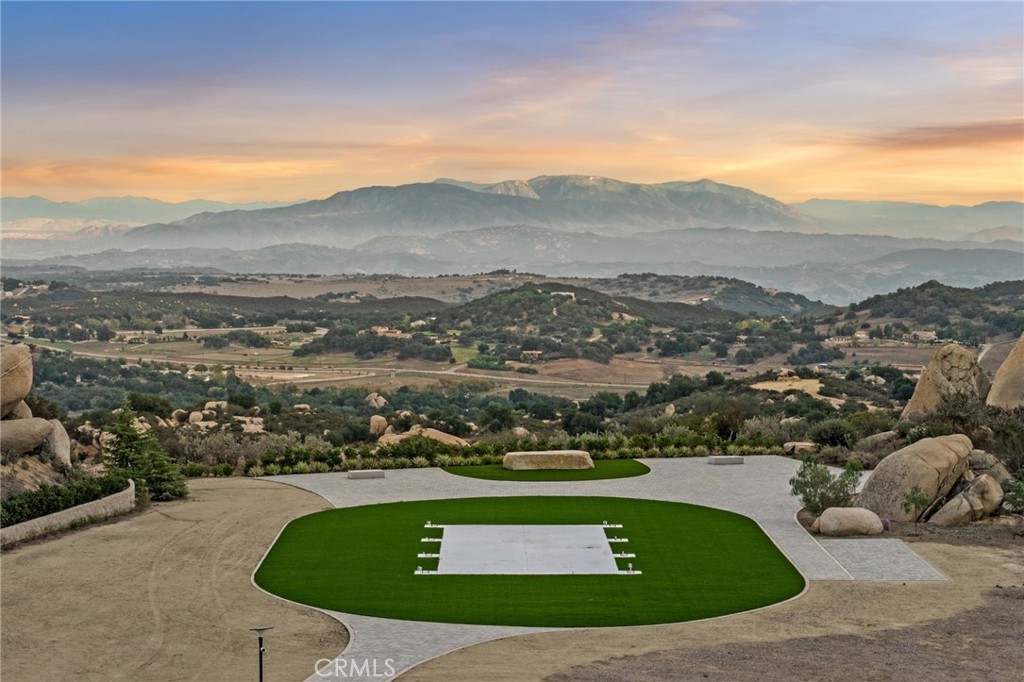 41612 Avenida De Encanto