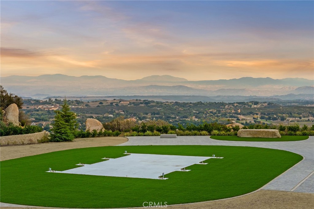 41612 Avenida De Encanto