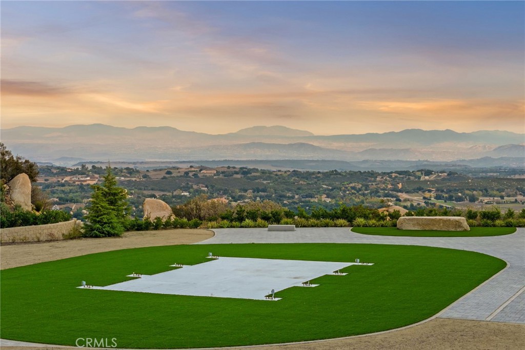 41612 Avenida De Encanto