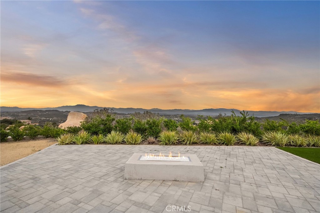 41612 Avenida De Encanto