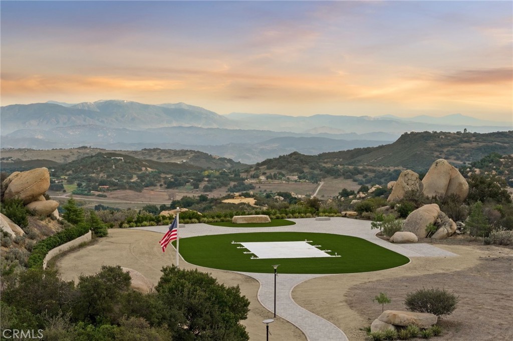 41612 Avenida De Encanto