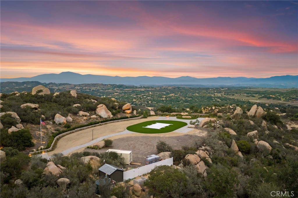 41612 Avenida De Encanto