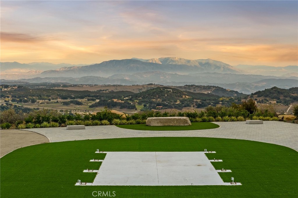 41612 Avenida De Encanto