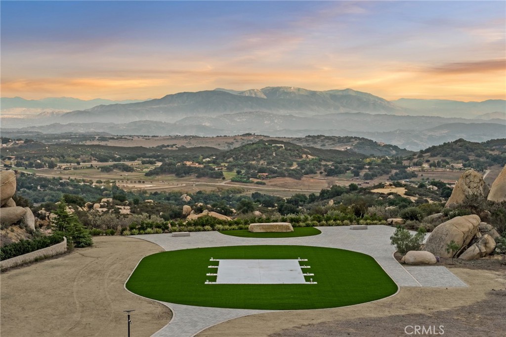 41612 Avenida De Encanto