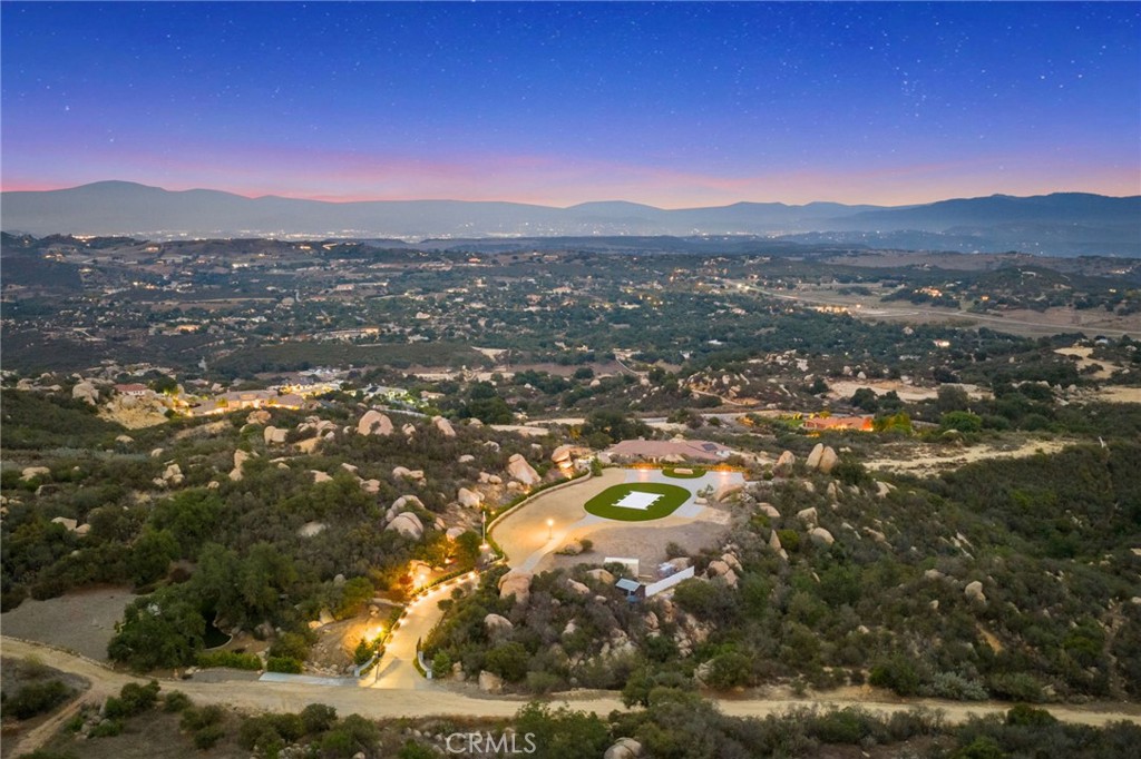 41612 Avenida De Encanto