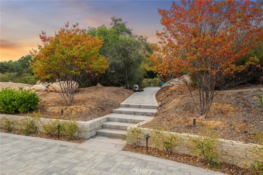 41612 Avenida De Encanto