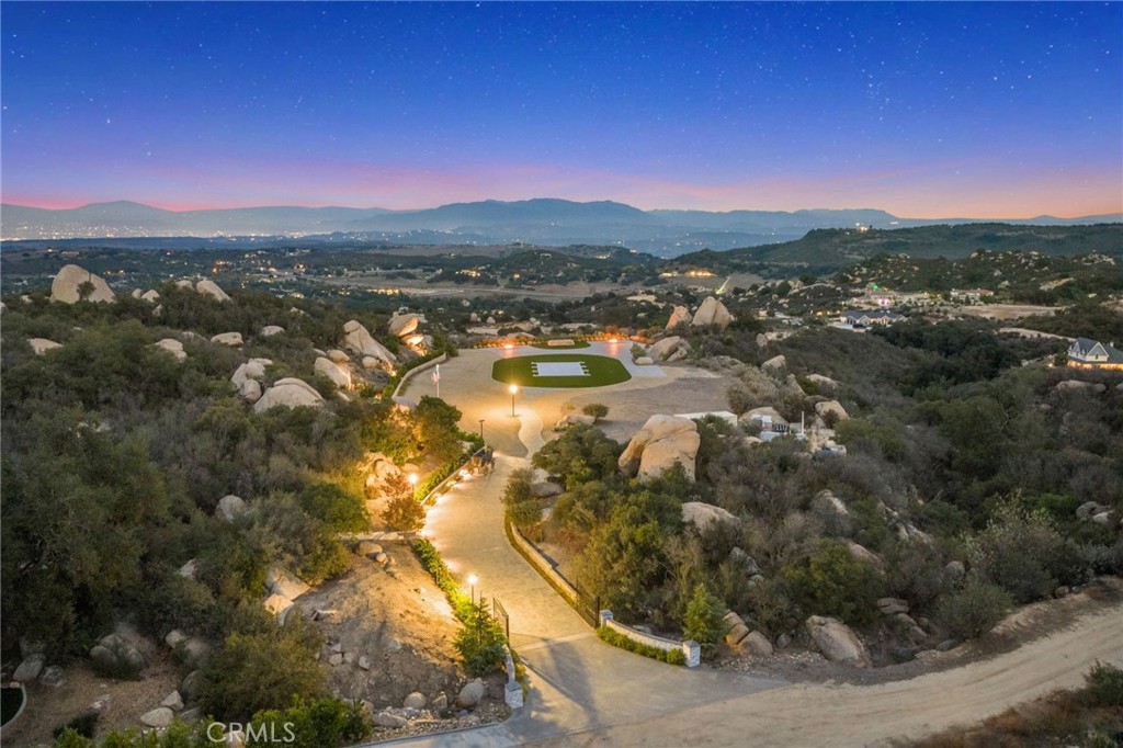 41612 Avenida De Encanto