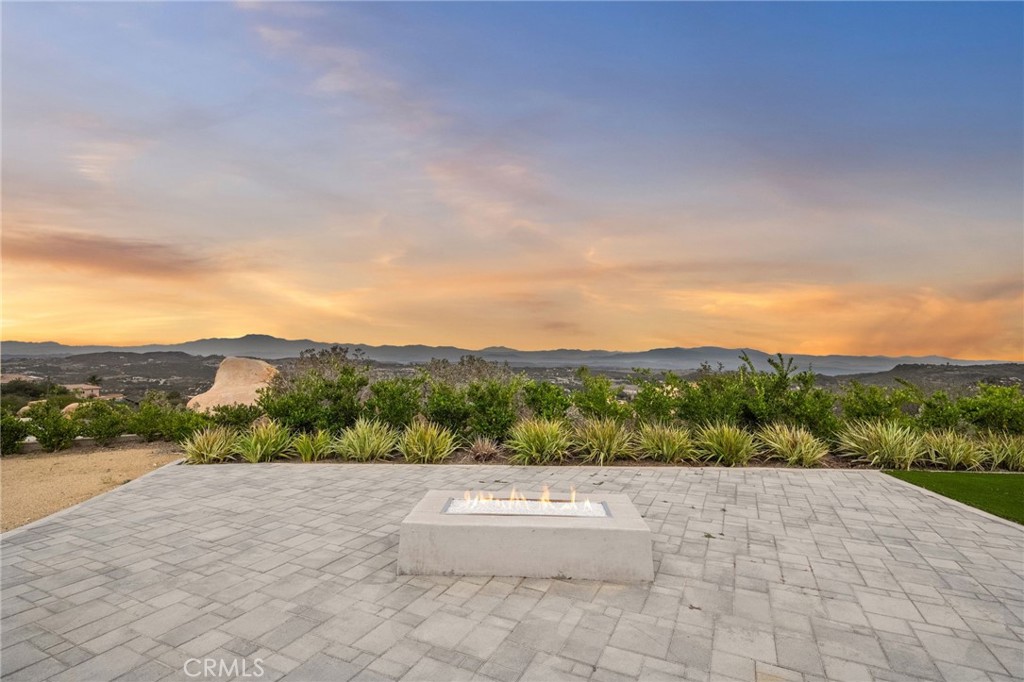 41612 Avenida De Encanto