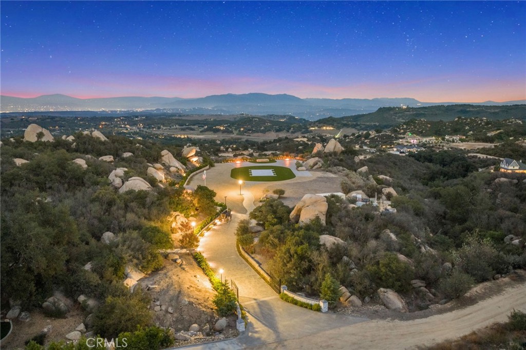 41612 Avenida De Encanto