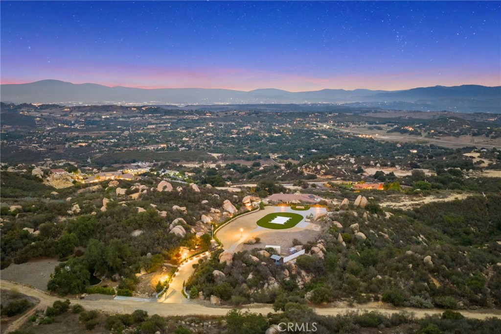 41612 Avenida De Encanto