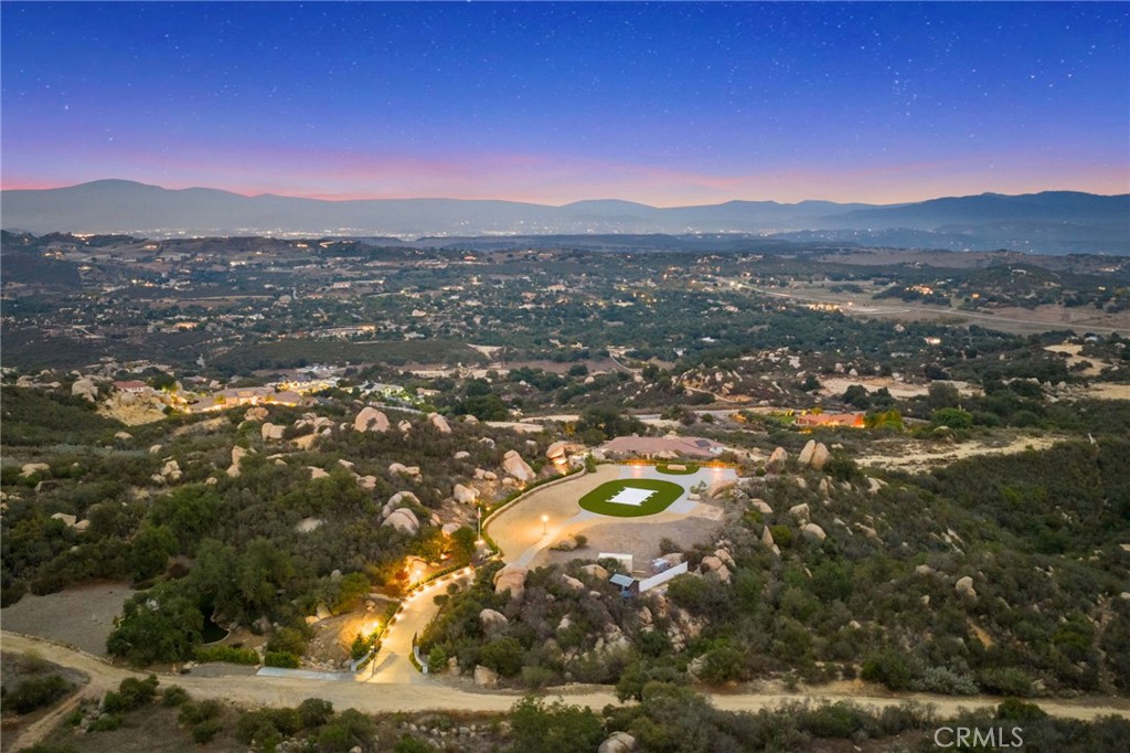 41612 Avenida De Encanto
