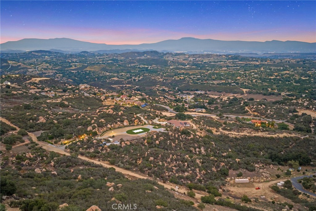 41612 Avenida De Encanto
