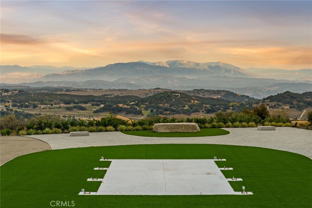 41612 Avenida De Encanto