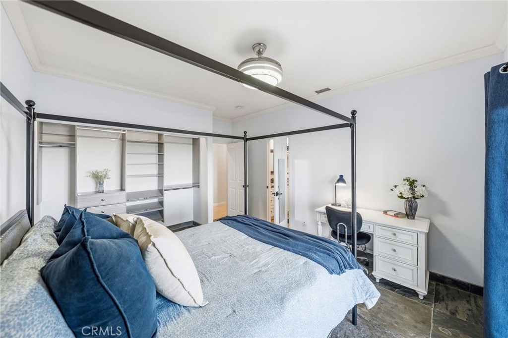 40055 Valle Vista