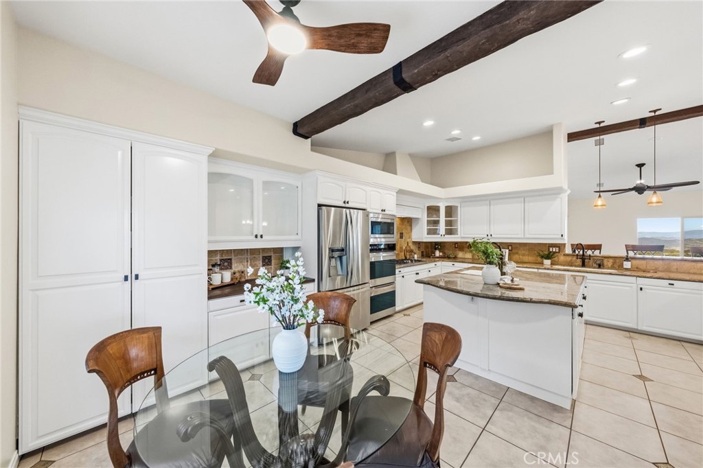 40055 Valle Vista