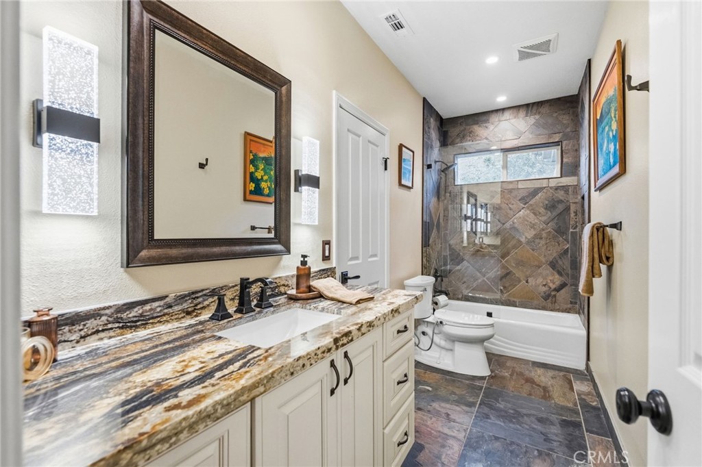 40055 Valle Vista